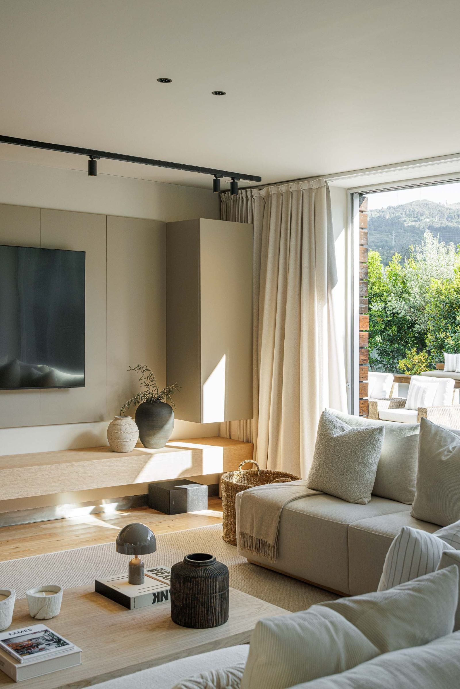 Ivo Tavares Studio