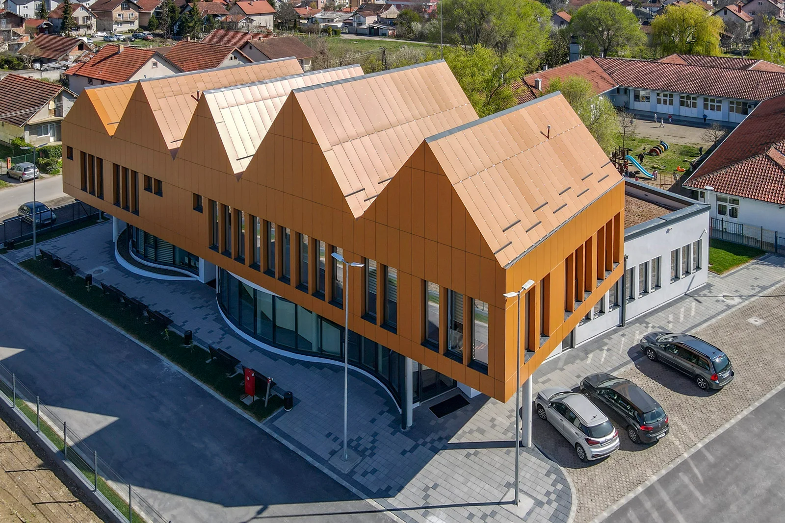 ALUMIL PREDSTAVLJA: DOM ZDRAVLJA ADICE